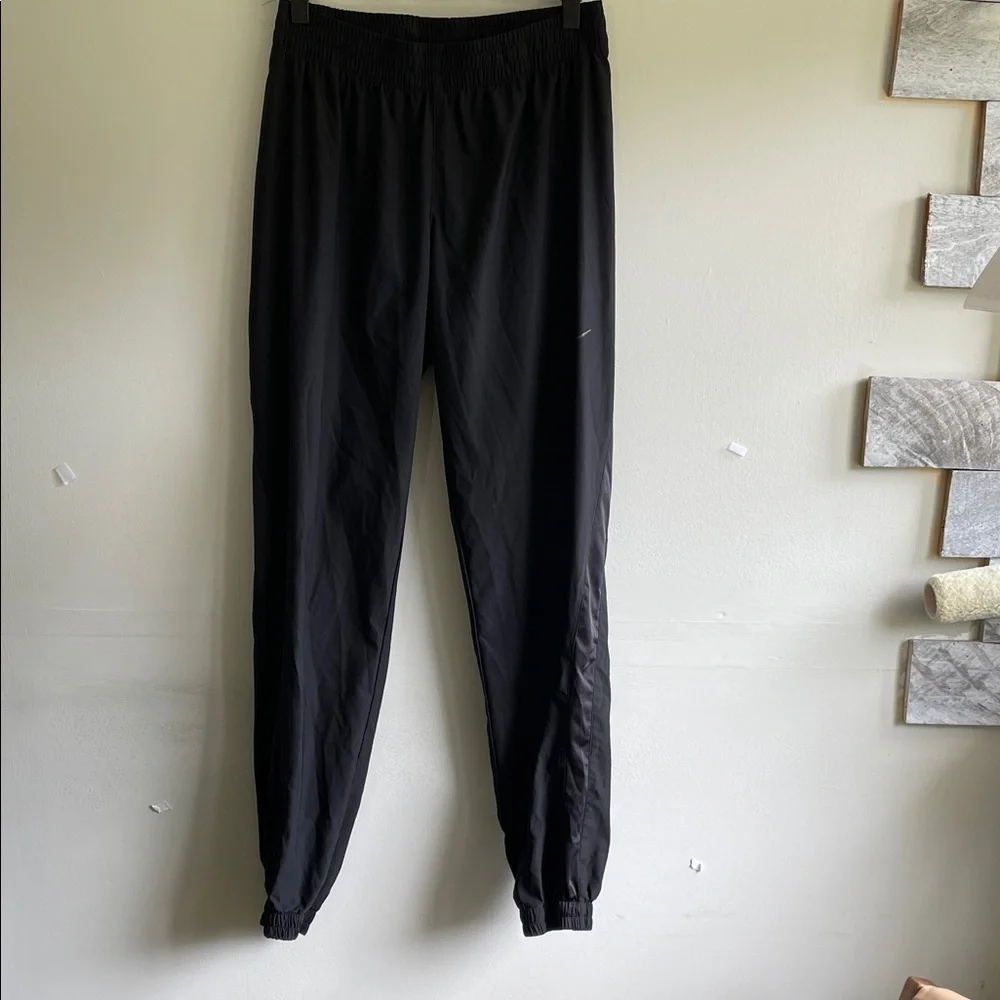 Nike Women’s Black Sweatpants